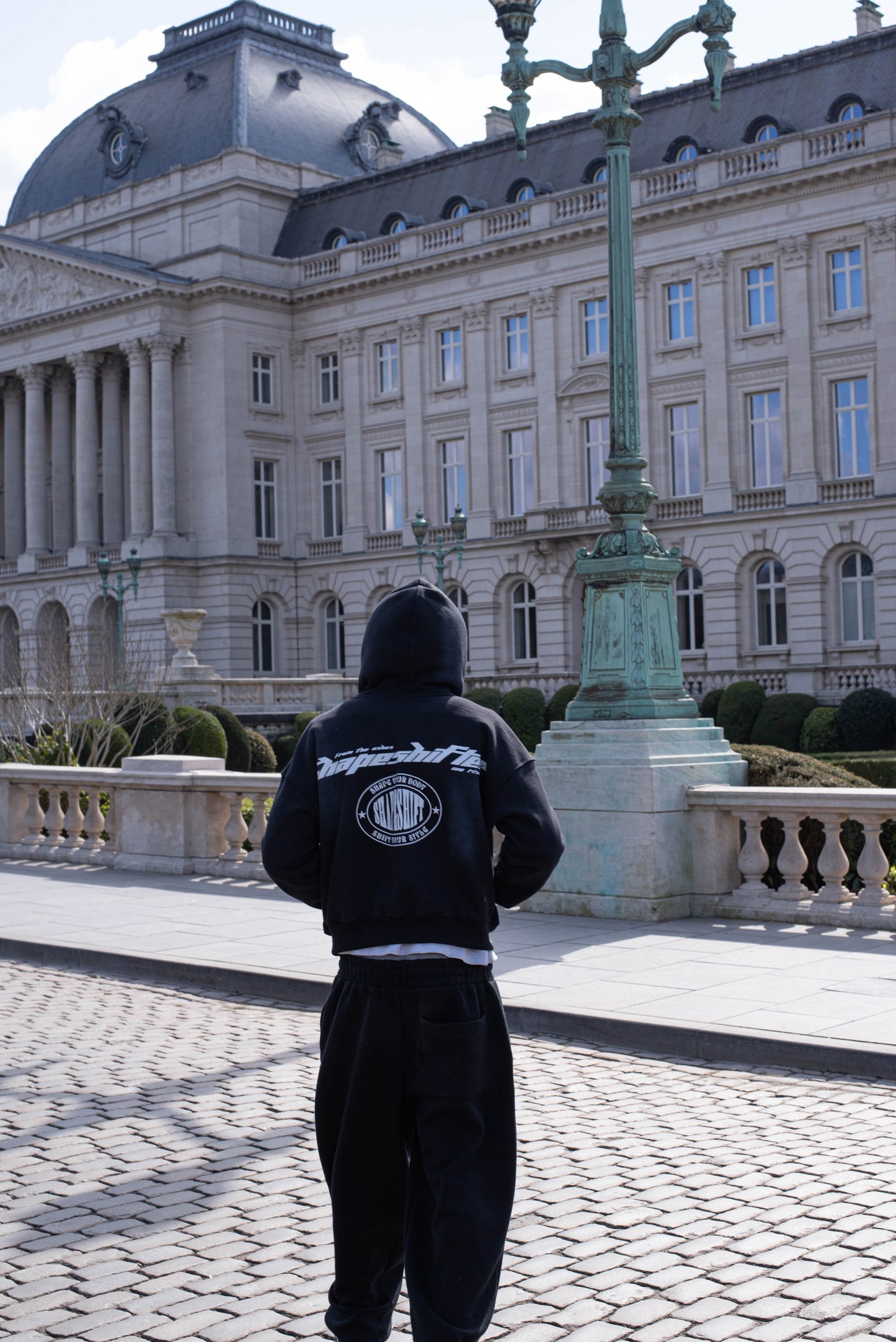 Oversized Cropped Zip-Up Hoodie "SHAPESHIFTERS" "BLACK"